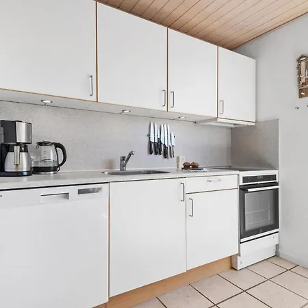 2 Bedroom Lovely In Norre Nebel